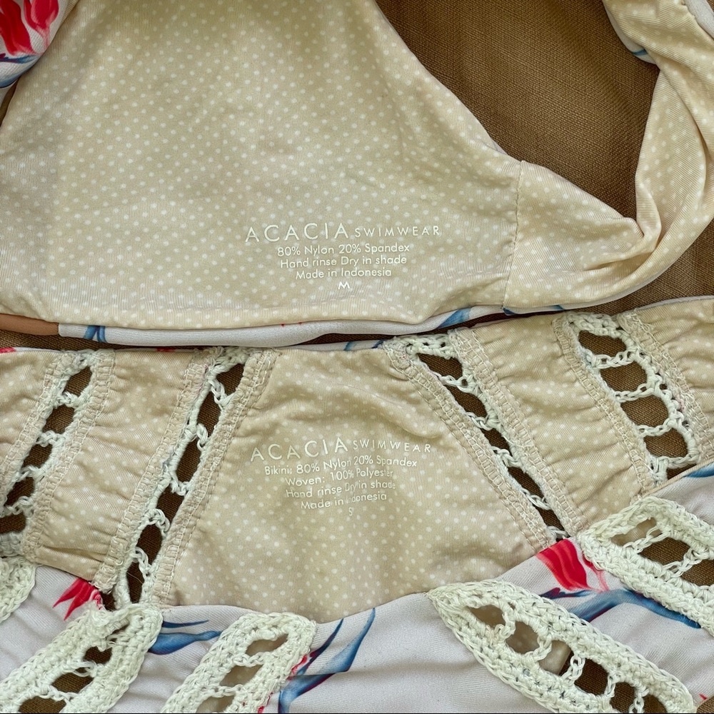 Acacia Set - Picture 2 of 2